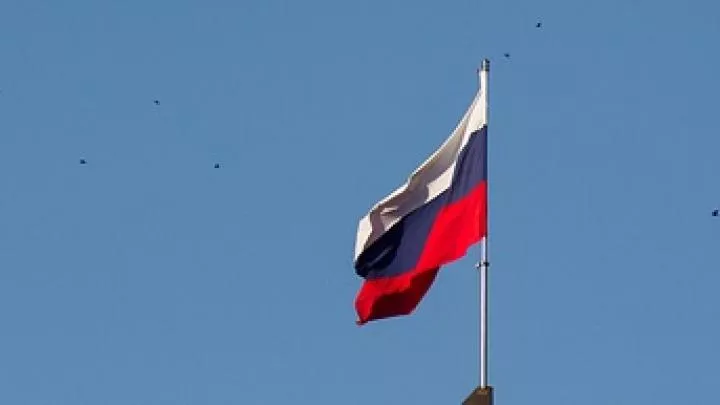 Над администрацией города Каховка подняли флаг России – видео