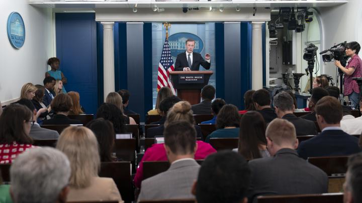 В США обеспокоены исчезновением главы МИД Китая – Салливан
