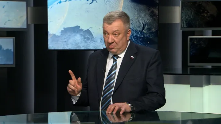 Чего ты народ будоражишь? Предсказание генерала Гурулёва сбывается: Русским пора снимать розовые очки