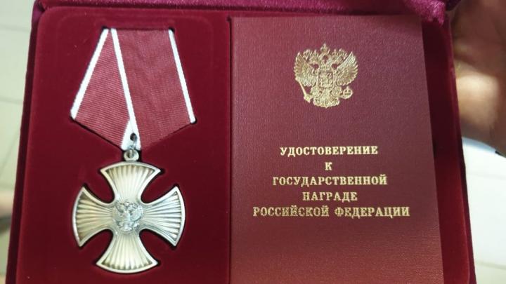Президент распорядился наградить орденами Мужества попавших под обстрел военкоров