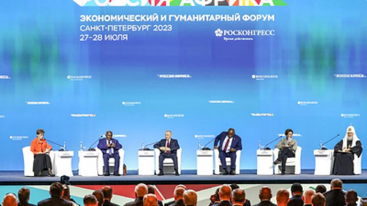 Шойгу в КНДР, Африка в России и другие: совместный телеграм-дайджест Новороссии и Распутицы